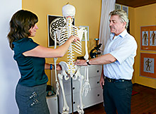 Aura Chirurgie Behandlung an der Wirbelsäule